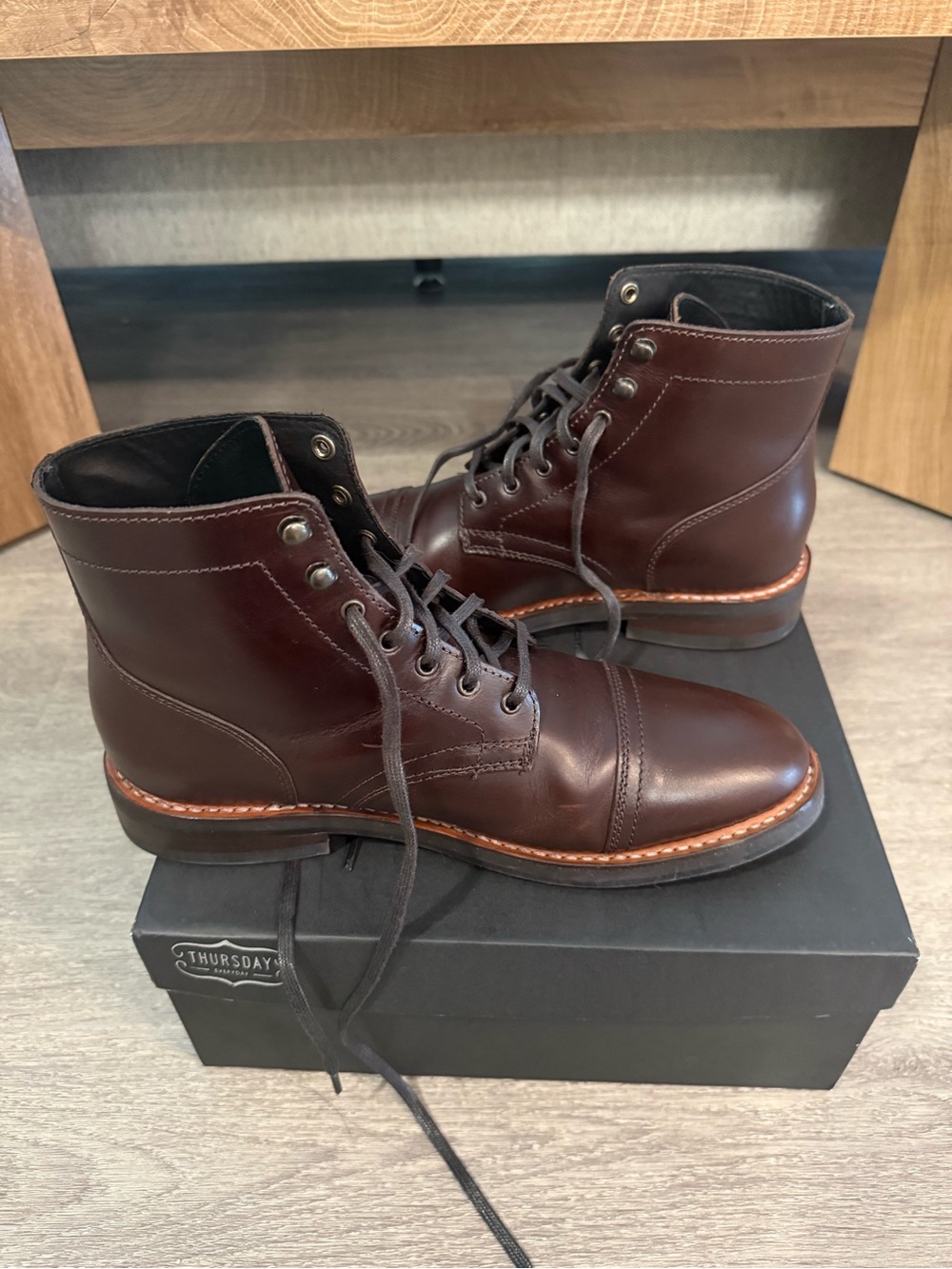 Thursday Men’s Leather Lace-Up Boots Brown Cap-Toe - Picture 3 of 9
